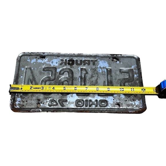 Vintage 1974 Ohio Truck Collectible License Plate Original Tag White Green - Picture 3 of 3